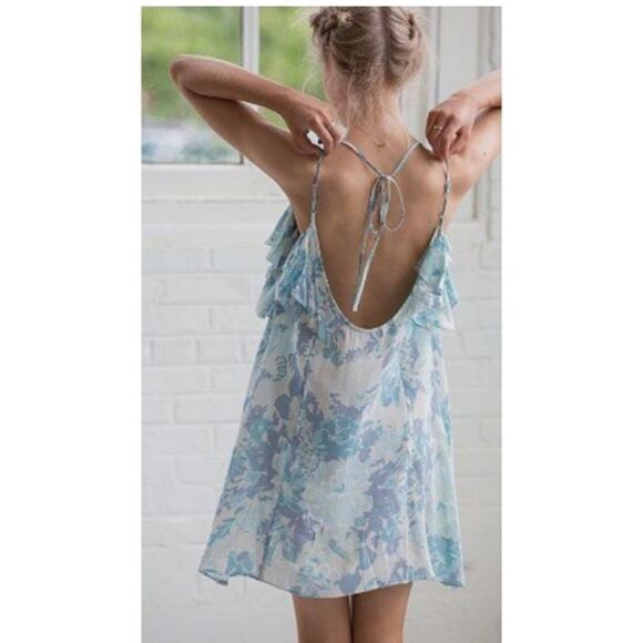 Kimchi Blue Ruffle Tie Back Dress - Picture 1 of 9